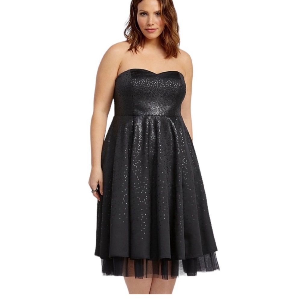 Torrid Black Sequin Strapless Sweetheart Tulle Layered Mid-Gown Size 18